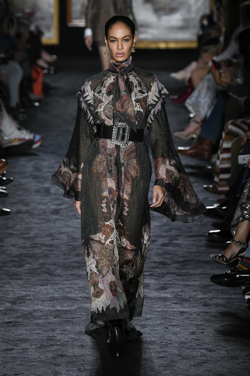 Fashion Week Milan Fall/Winter 2020 look 31 from the Etro collection womenswear