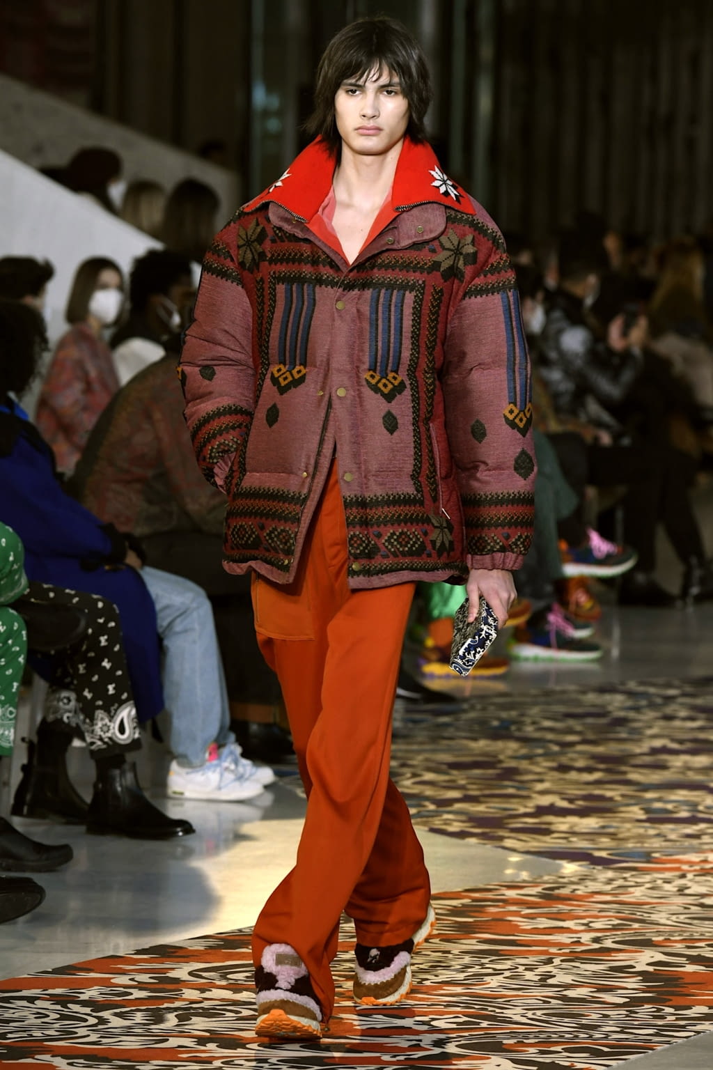 Fashion Week Milan Fall/Winter 2022 look 15 from the Etro collection 男装