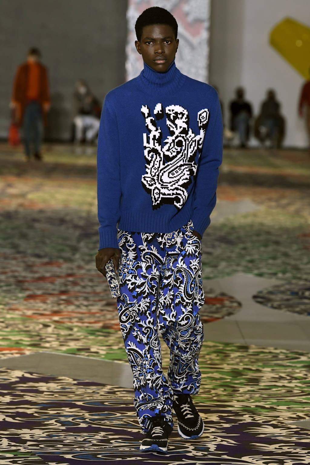 Fashion Week Milan Fall/Winter 2022 look 17 from the Etro collection menswear