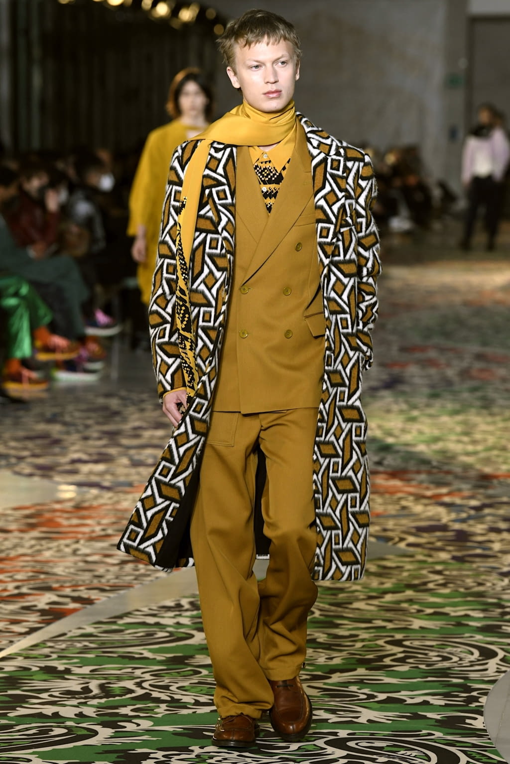Fashion Week Milan Fall/Winter 2022 look 28 from the Etro collection menswear