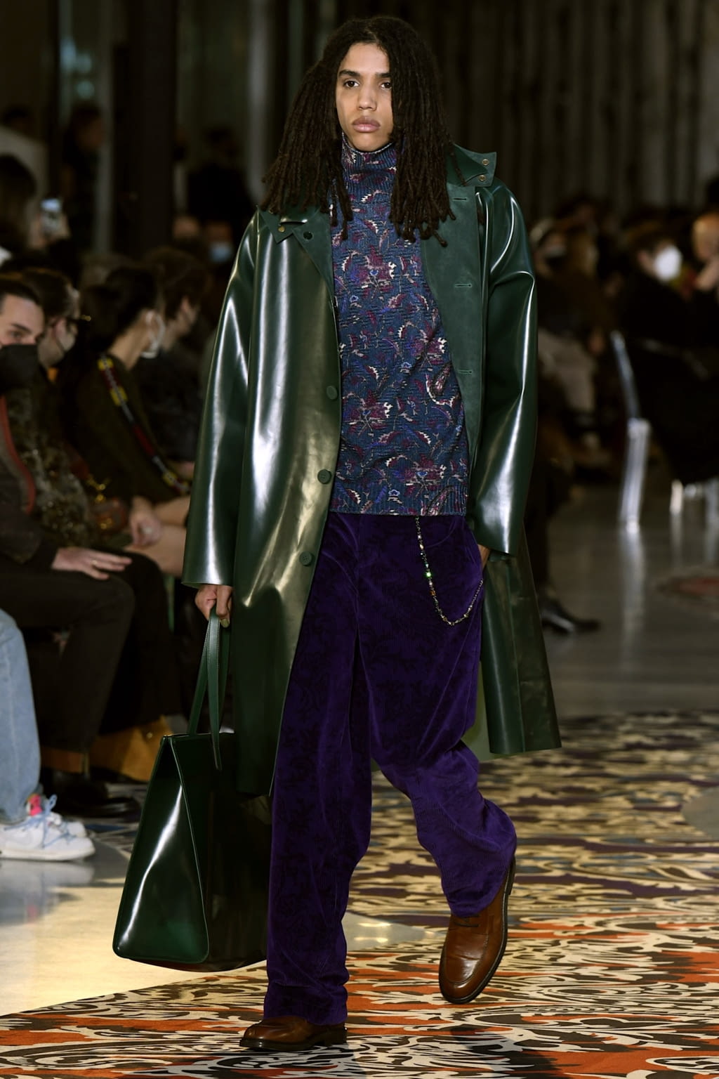 Fashion Week Milan Fall/Winter 2022 look 36 from the Etro collection 男装