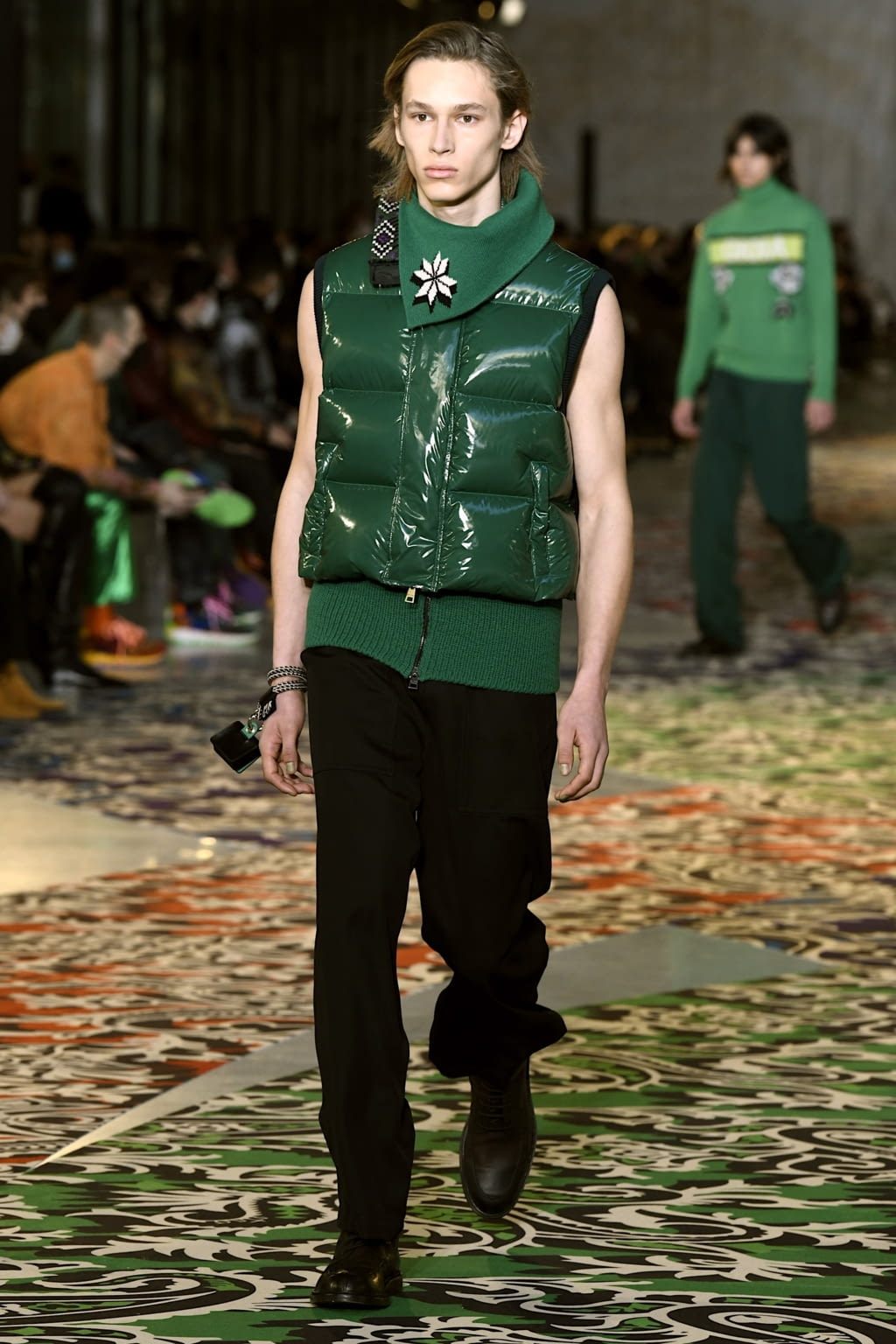 Fashion Week Milan Fall/Winter 2022 look 40 from the Etro collection 男装