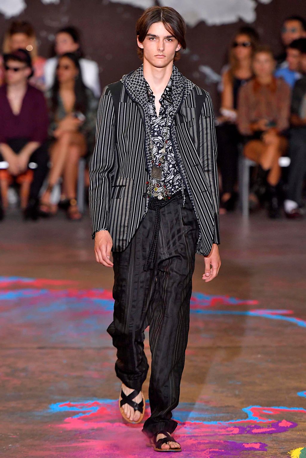 Fashion Week Milan Spring/Summer 2020 look 30 from the Etro collection menswear