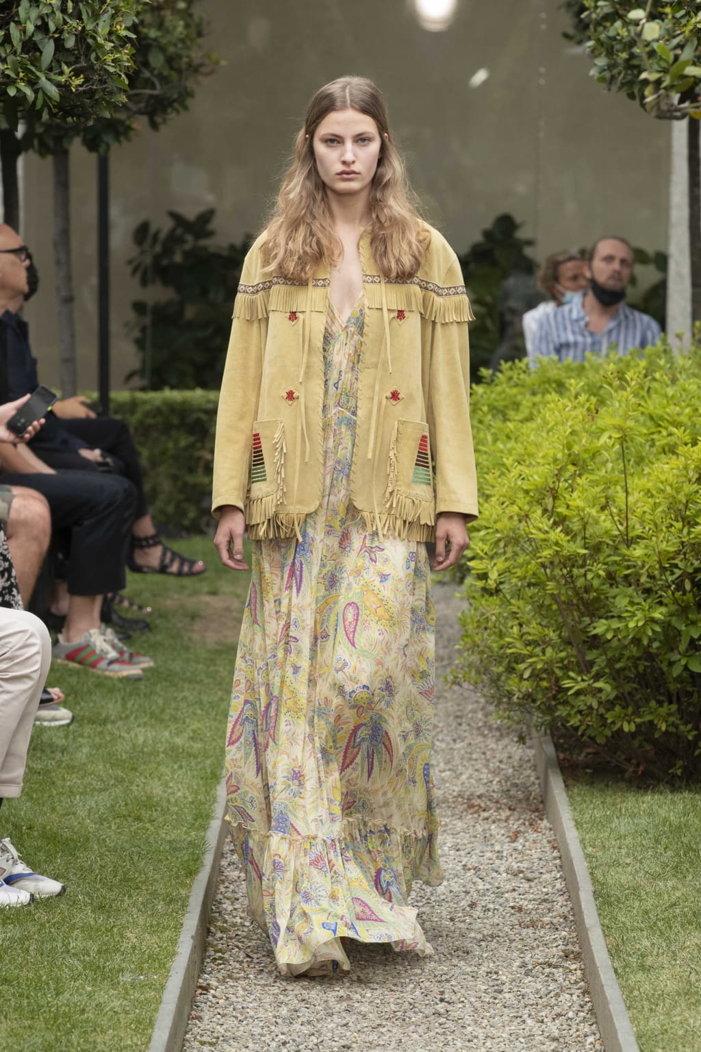 Fashion Week Milan Spring/Summer 2021 look 2 de la collection Etro menswear