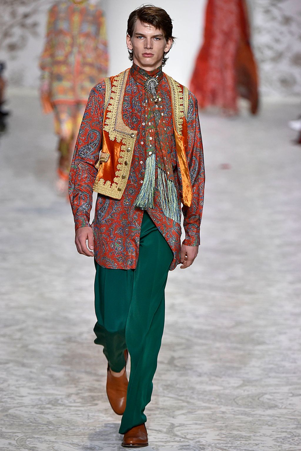 Fashion Week Milan Spring/Summer 2018 look 79 from the Etro collection 女装