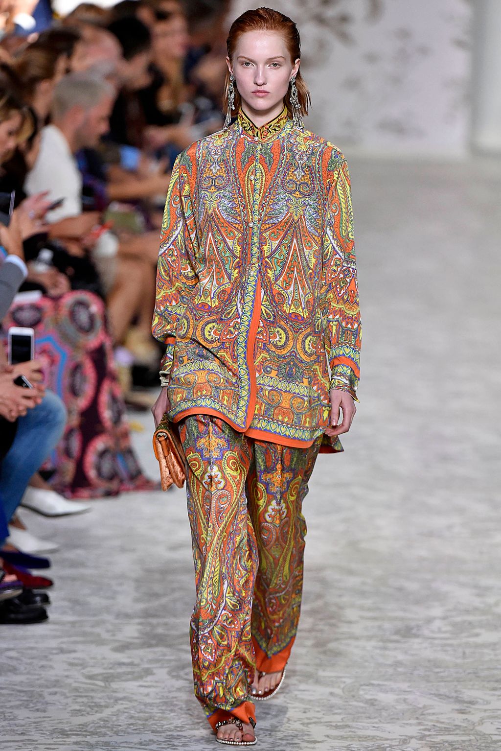 Fashion Week Milan Spring/Summer 2018 look 80 from the Etro collection 女装