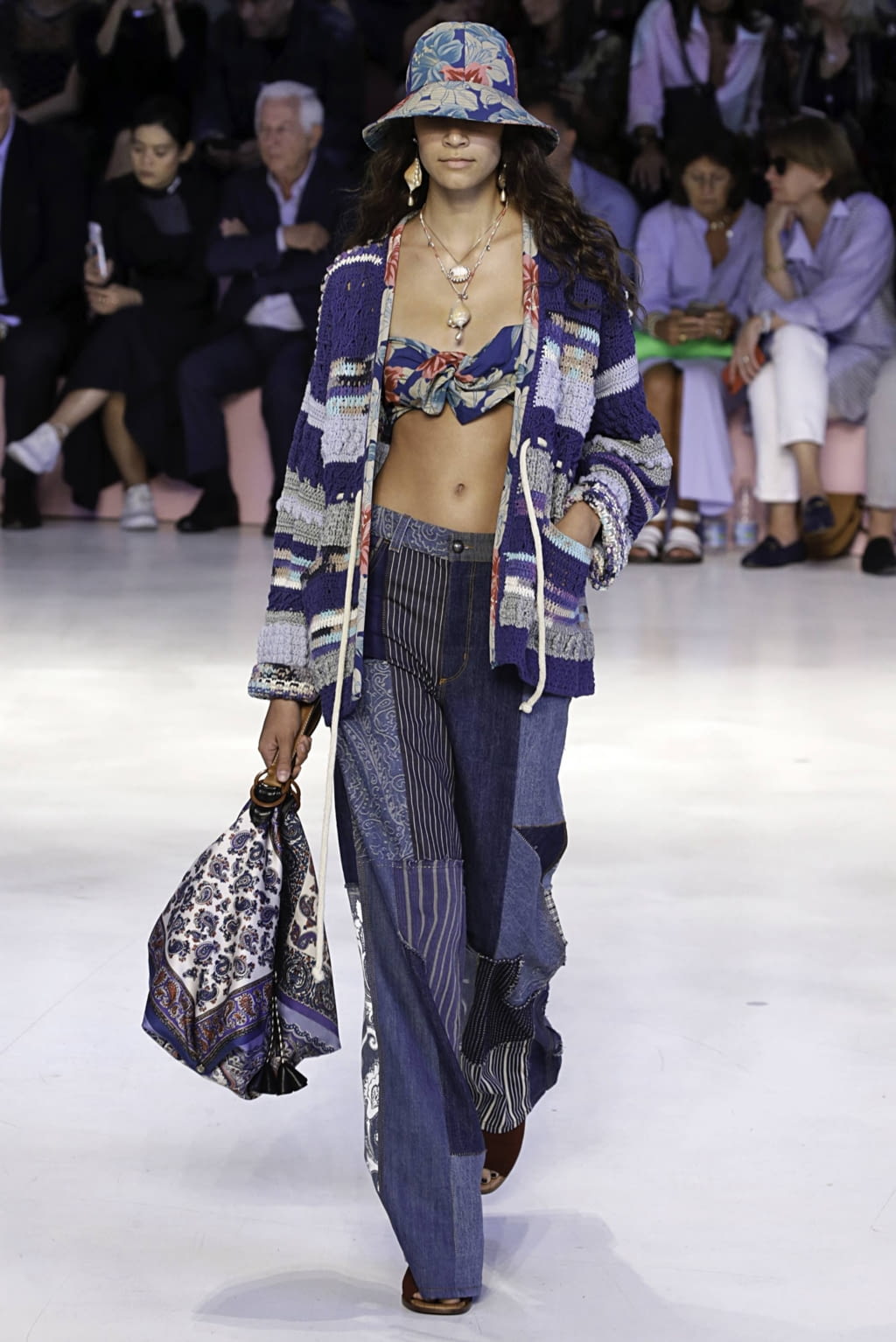 Fashion Week Milan Spring/Summer 2019 look 9 from the Etro collection womenswear