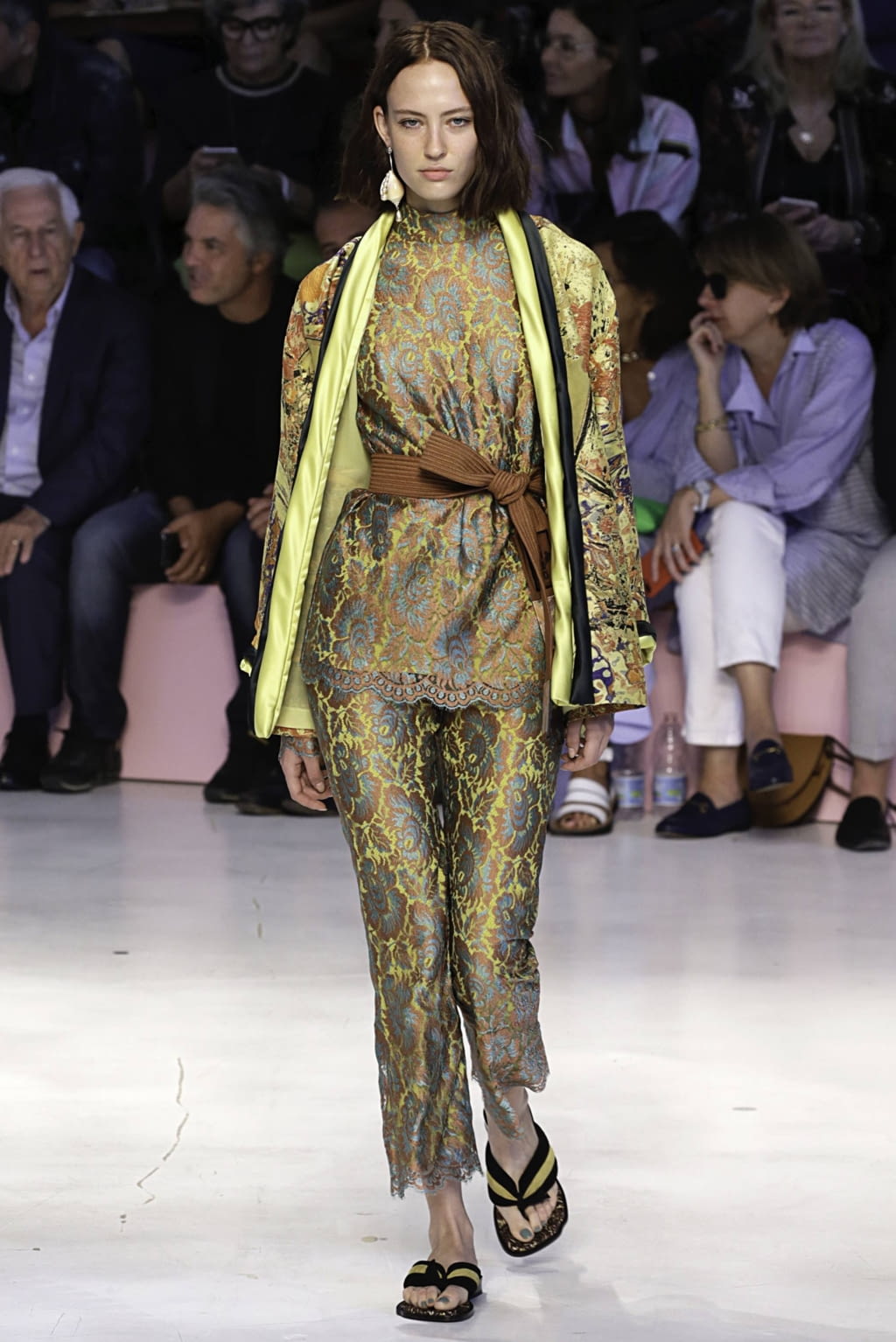 Fashion Week Milan Spring/Summer 2019 look 30 from the Etro collection 女装