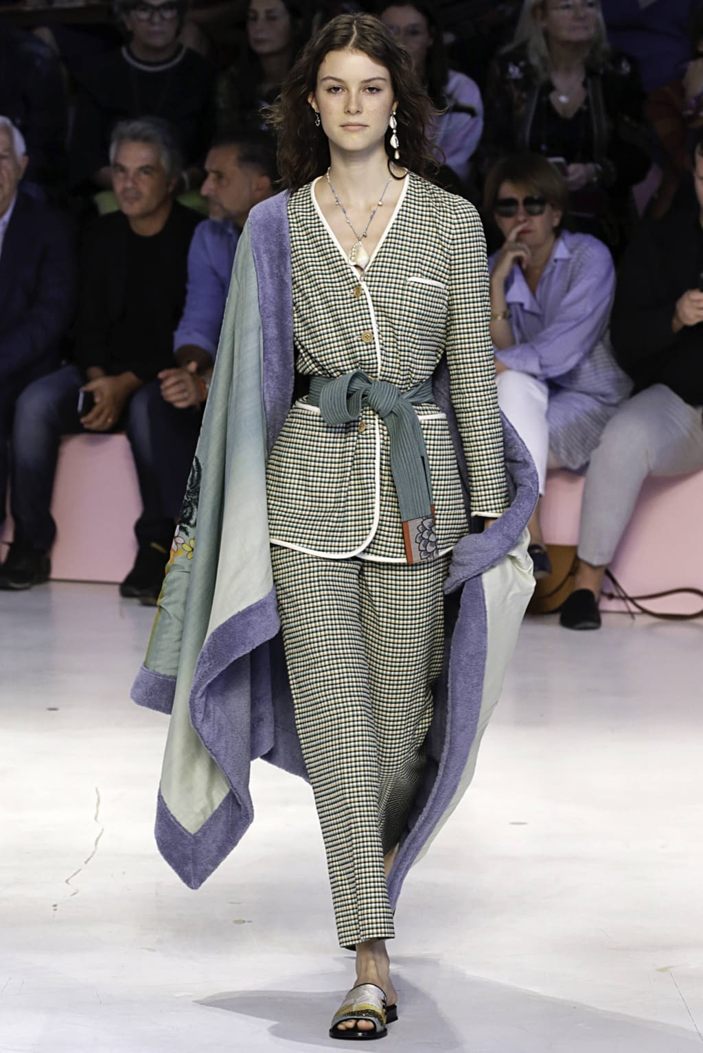 Fashion Week Milan Spring/Summer 2019 look 32 from the Etro collection womenswear