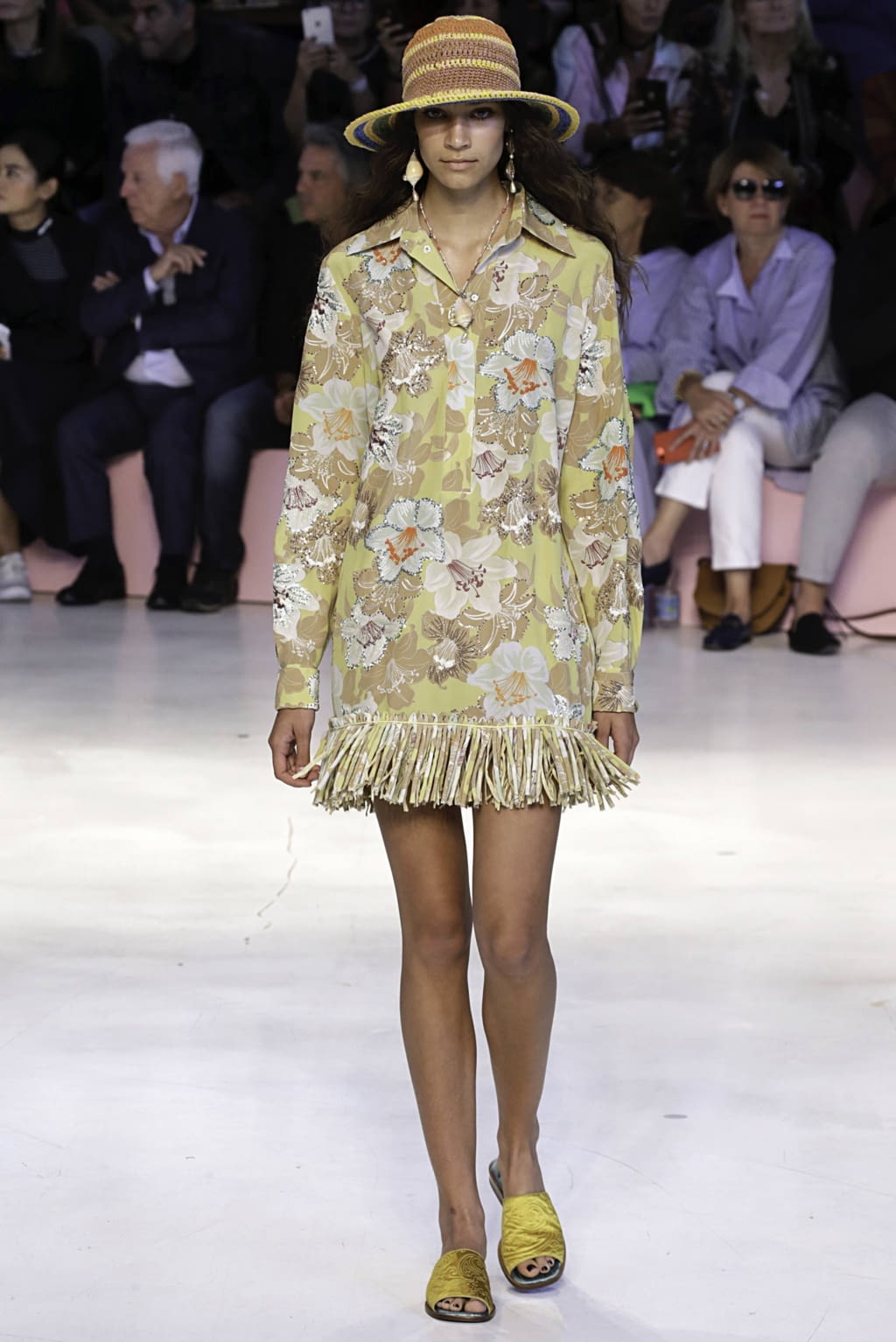 Fashion Week Milan Spring/Summer 2019 look 47 from the Etro collection 女装