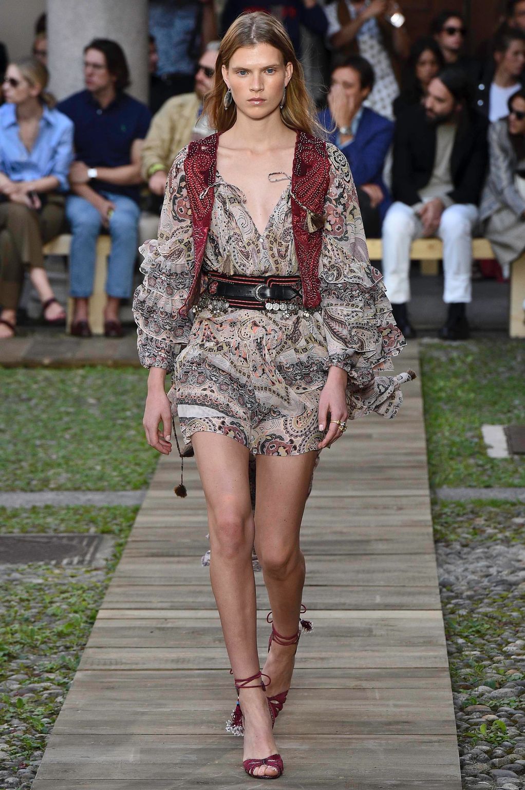 Fashion Week Milan Spring/Summer 2020 look 17 from the Etro collection womenswear