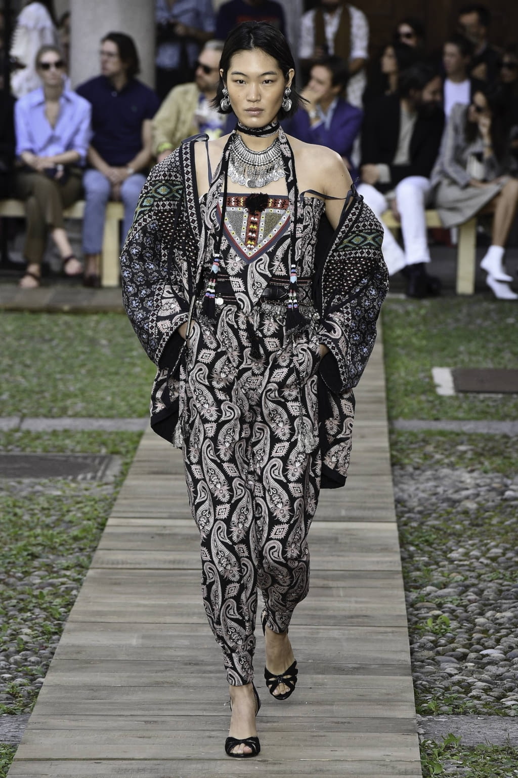 Fashion Week Milan Spring/Summer 2020 look 31 from the Etro collection womenswear