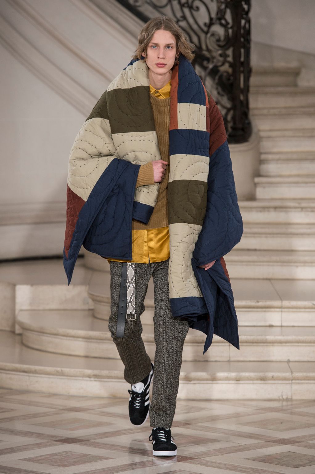Fashion Week Paris Fall/Winter 2017 look 14 from the Études collection menswear