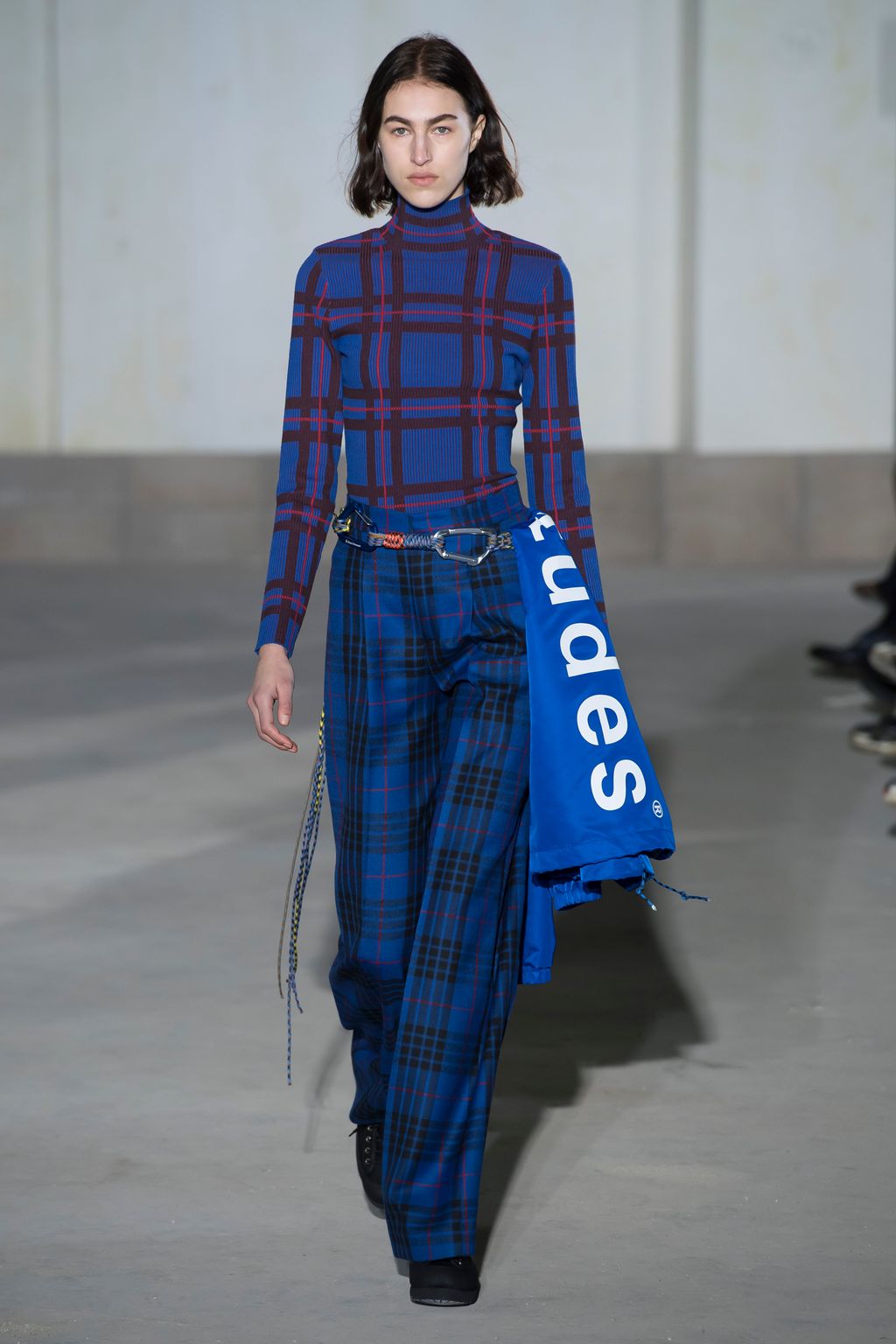 Fashion Week Paris Fall/Winter 2018 look 18 from the Études collection 男装