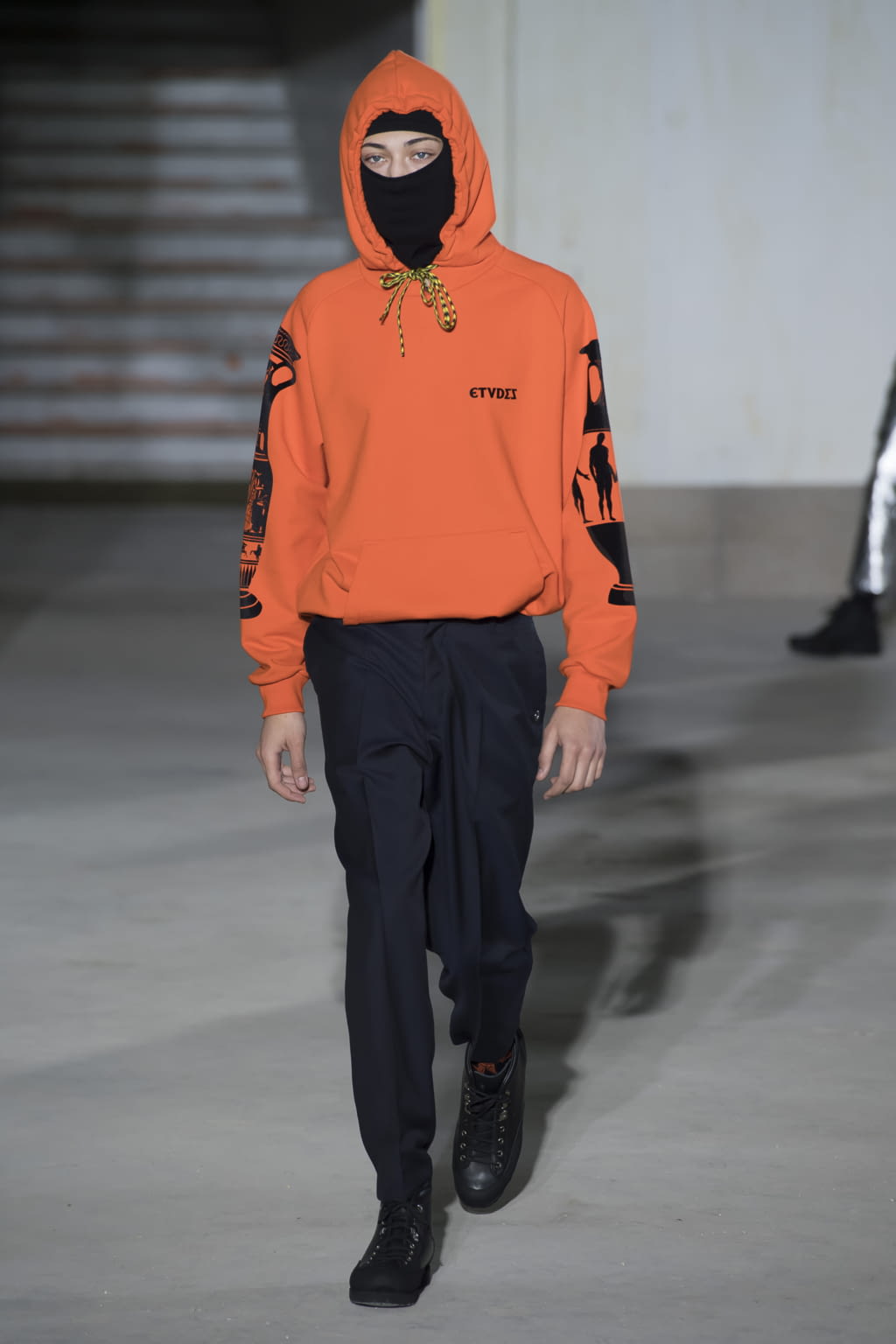 Fashion Week Paris Fall/Winter 2018 look 6 from the Études collection menswear