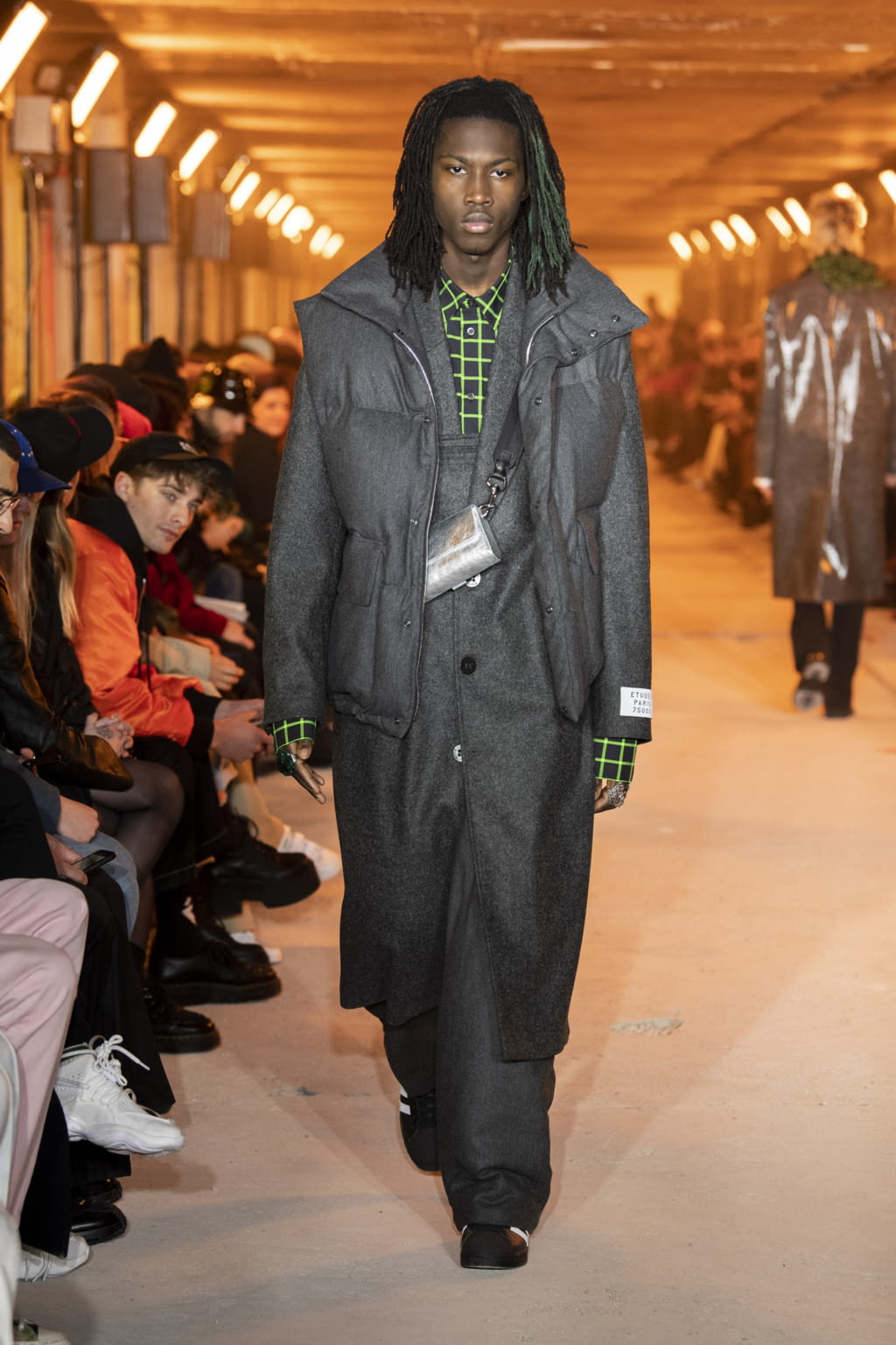 Fashion Week Paris Fall/Winter 2020 look 22 from the Études collection 男装