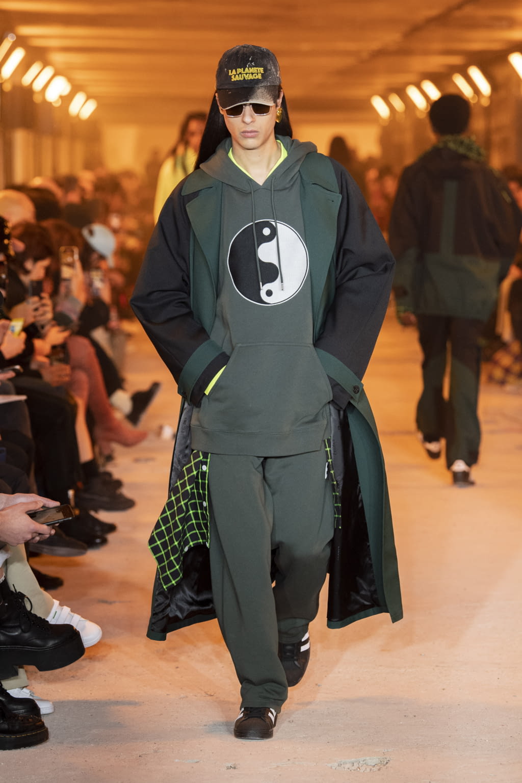 Fashion Week Paris Fall/Winter 2020 look 28 from the Études collection menswear