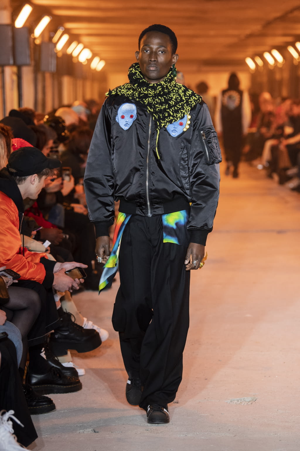 Fashion Week Paris Fall/Winter 2020 look 39 from the Études collection 男装