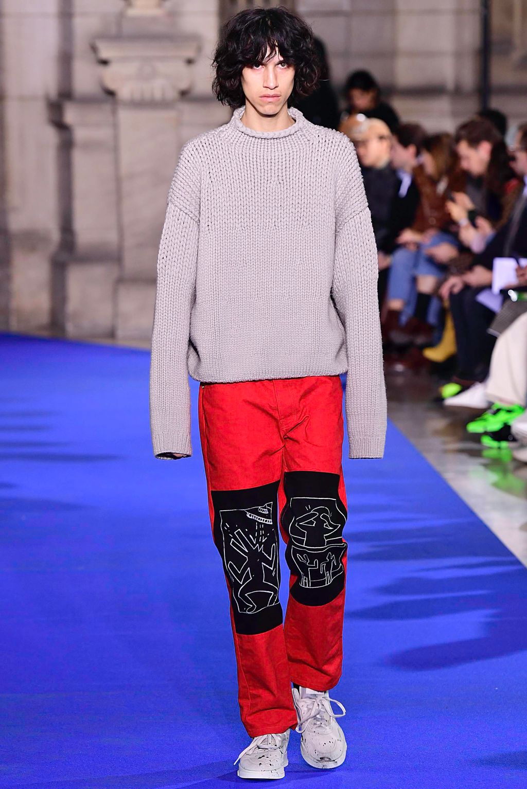 Fashion Week Paris Fall/Winter 2019 look 2 from the Études collection 男装