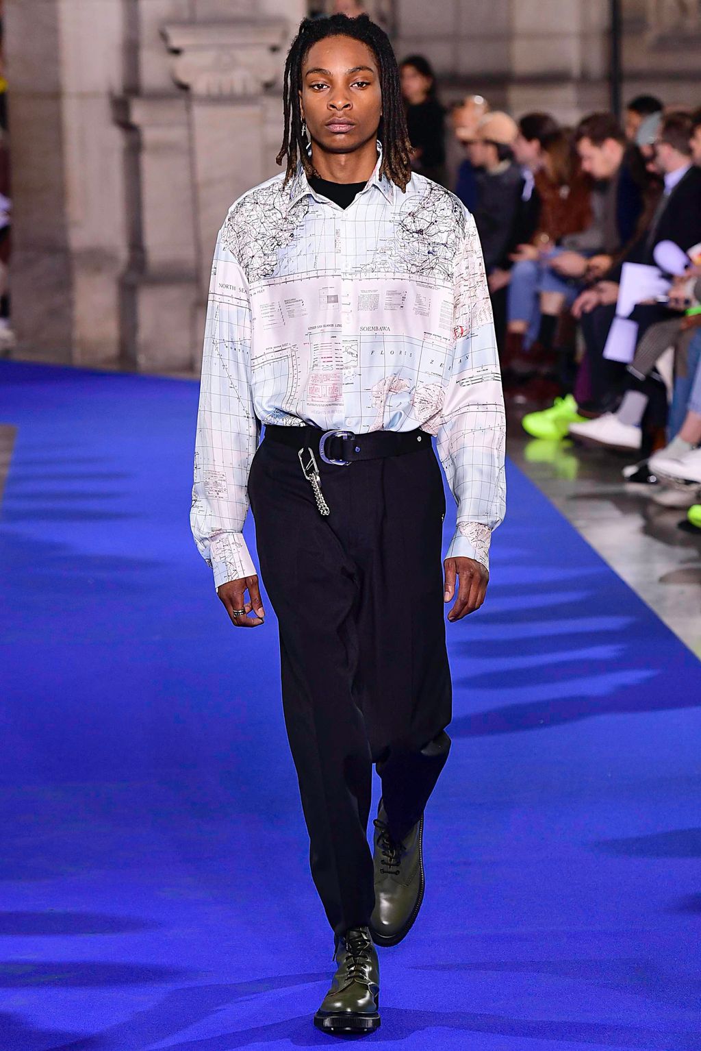 Fashion Week Paris Fall/Winter 2019 look 36 from the Études collection 男装