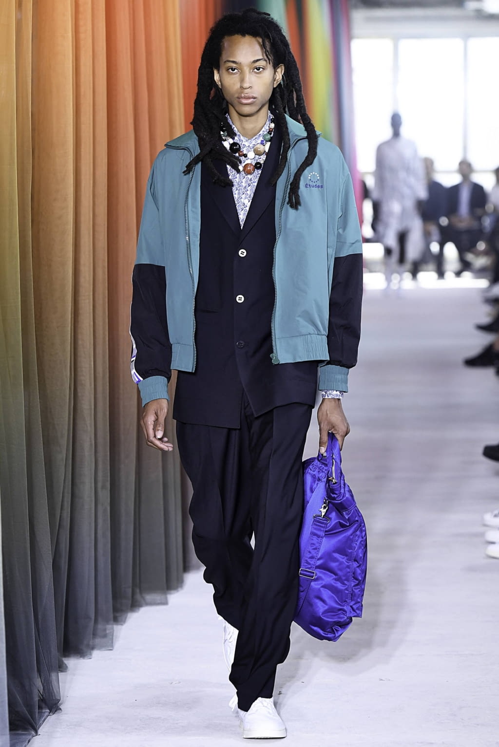 Fashion Week Paris Spring/Summer 2020 look 29 from the Études collection 男装