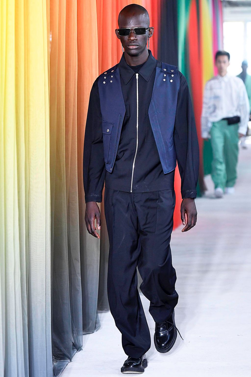 Fashion Week Paris Spring/Summer 2020 look 32 from the Études collection 男装