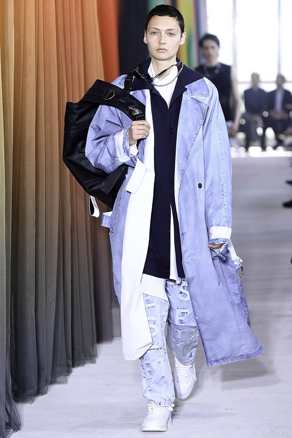 Fashion Week Paris Spring/Summer 2020 look 38 from the Études collection 男装
