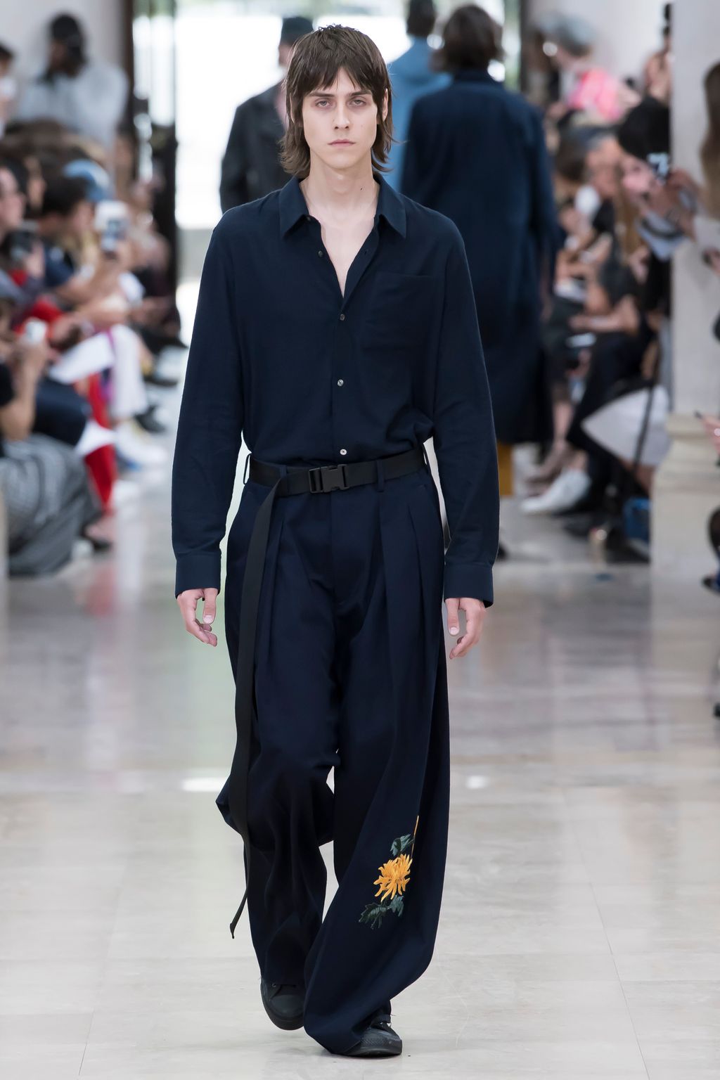 Fashion Week Paris Spring/Summer 2017 look 12 from the Études collection 男装
