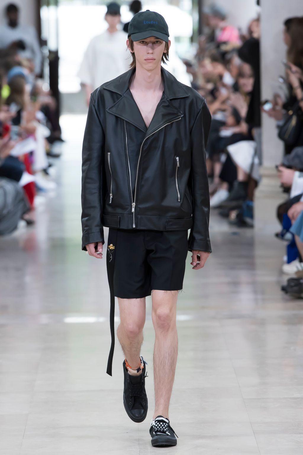Fashion Week Paris Spring/Summer 2017 look 13 from the Études collection menswear