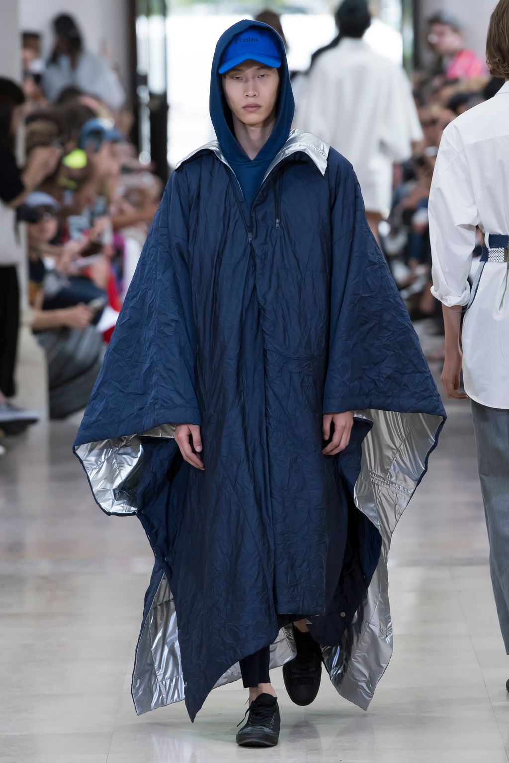 Fashion Week Paris Spring/Summer 2017 look 18 from the Études Studio collection 男装