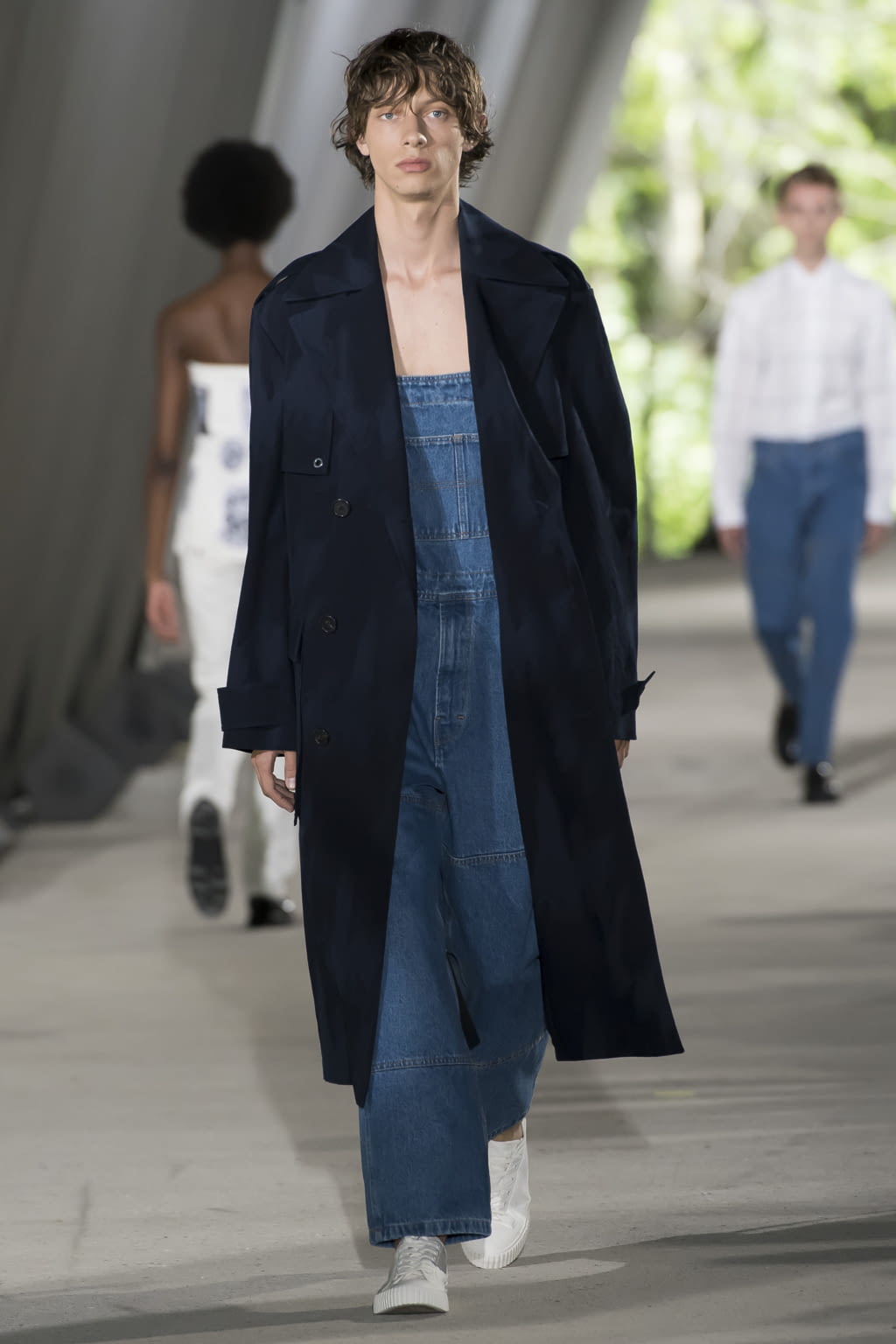 Fashion Week Paris Spring/Summer 2018 look 12 from the Études collection 男装