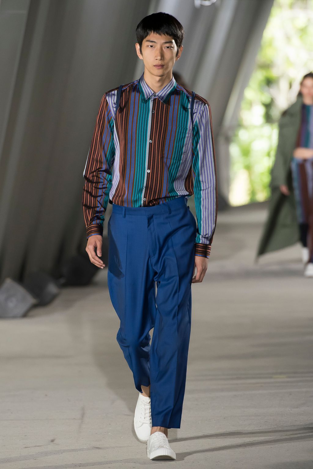 Fashion Week Paris Spring/Summer 2018 look 21 from the Études collection menswear