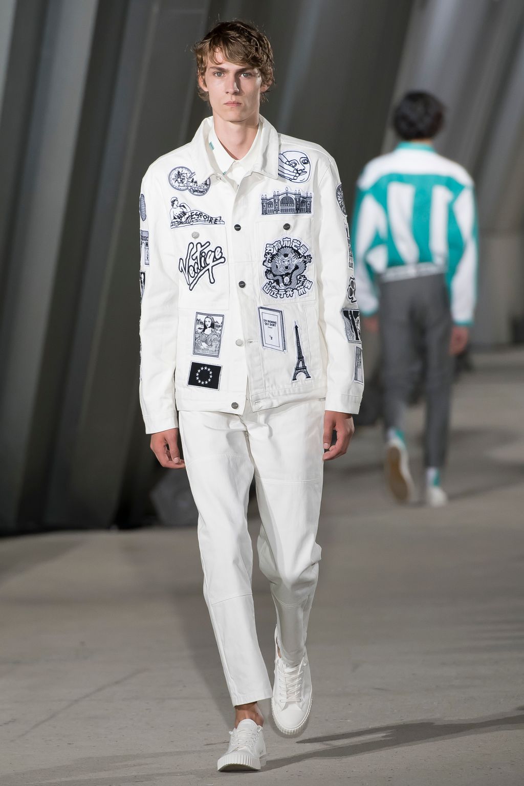 Fashion Week Paris Spring/Summer 2018 look 8 from the Études collection 男装