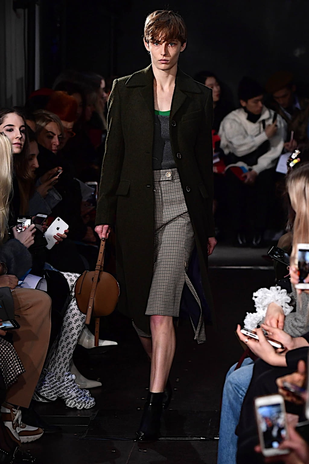 Fashion Week London Fall/Winter 2019 look 3 de la collection Eudon Choi womenswear