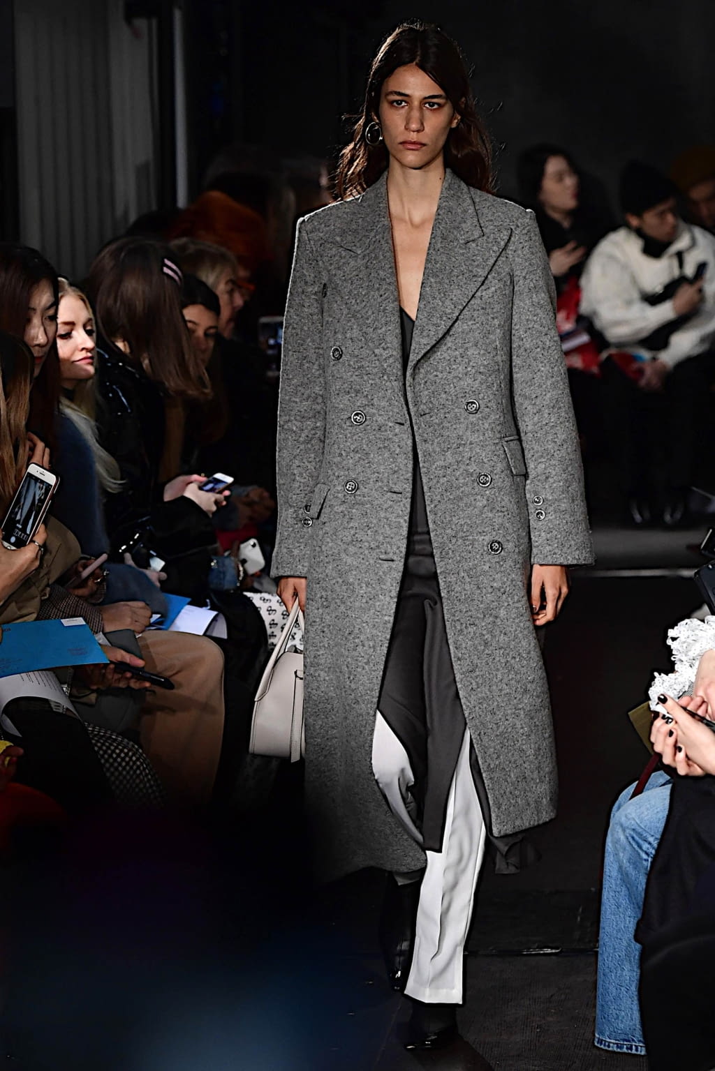 Fashion Week London Fall/Winter 2019 look 8 de la collection Eudon Choi womenswear