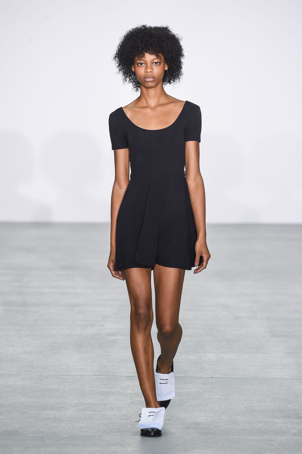 Fashion Week London Spring/Summer 2017 look 4 from the Eudon Choi collection womenswear