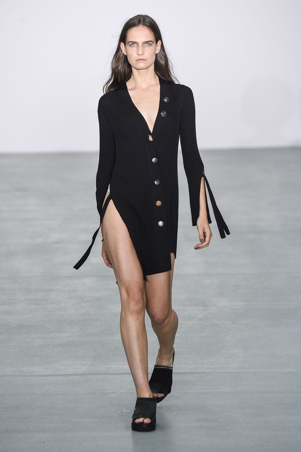 Fashion Week London Spring/Summer 2017 look 14 from the Eudon Choi collection womenswear