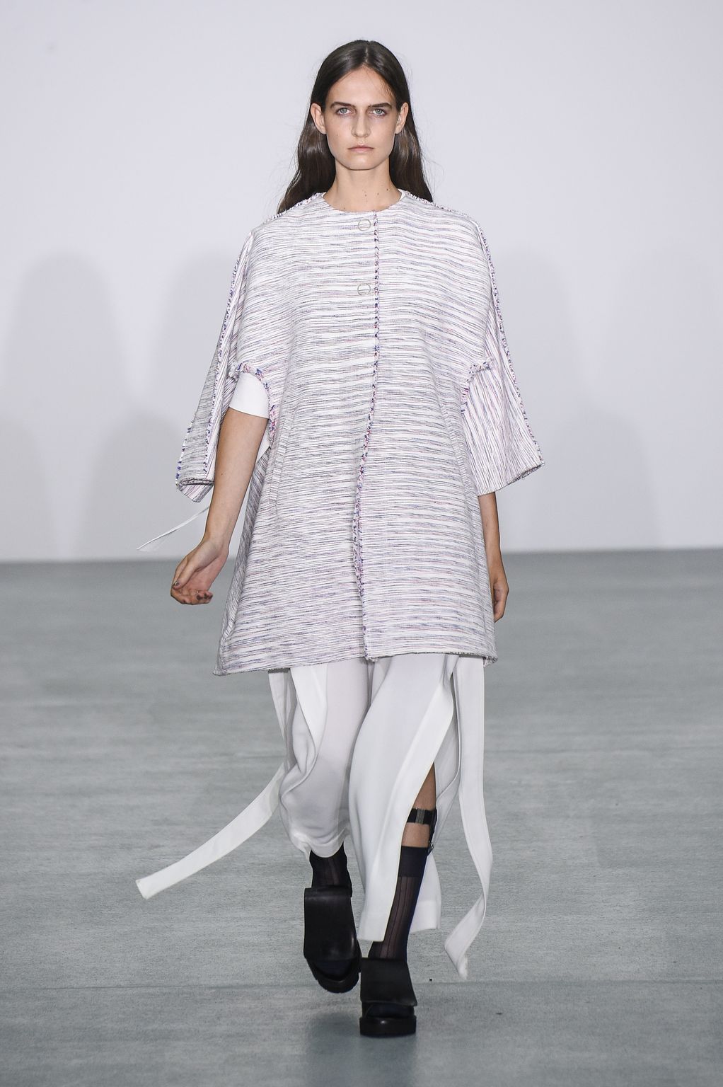 Fashion Week London Spring/Summer 2017 look 32 from the Eudon Choi collection womenswear