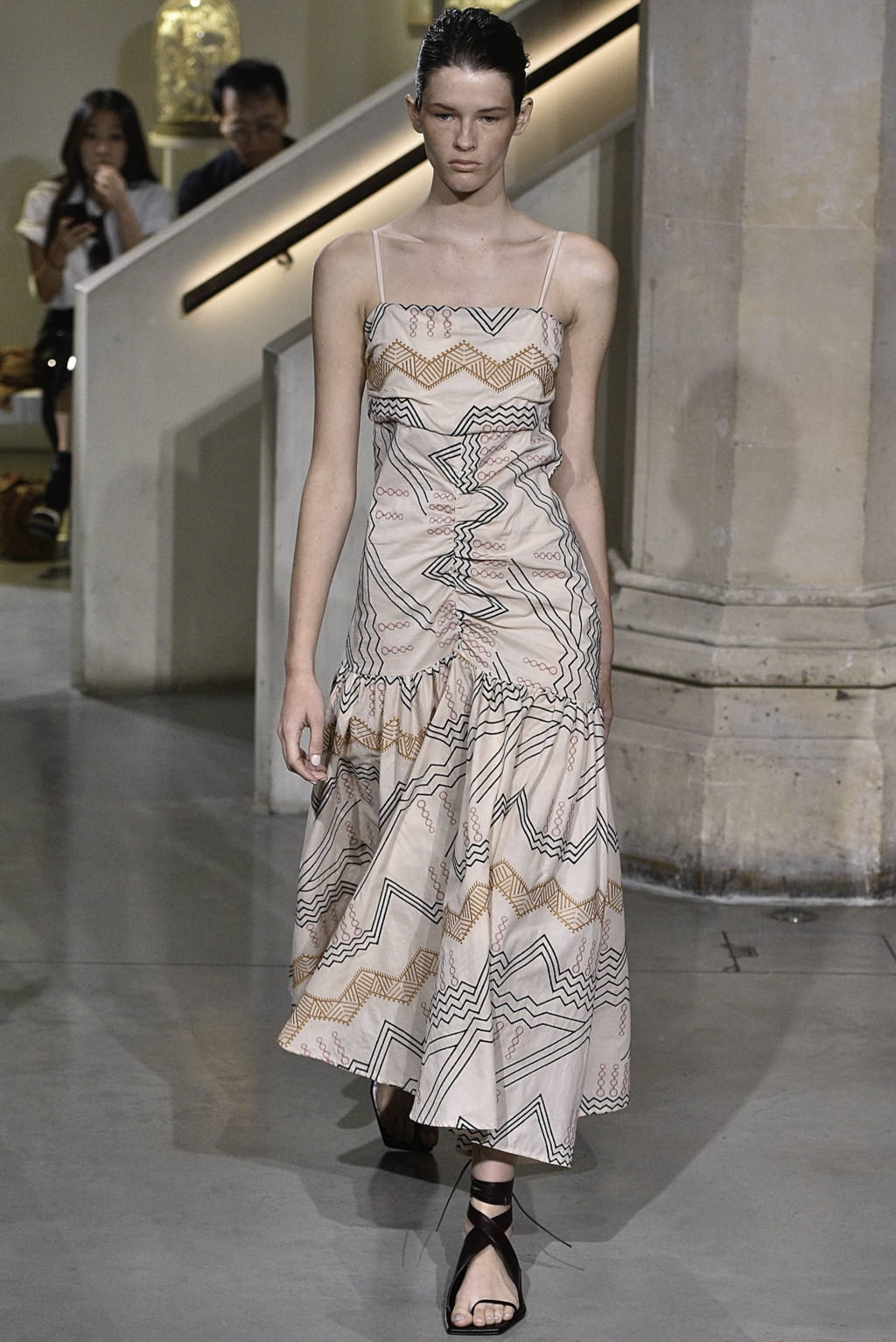 Fashion Week London Spring/Summer 2019 look 8 from the Eudon Choi collection womenswear