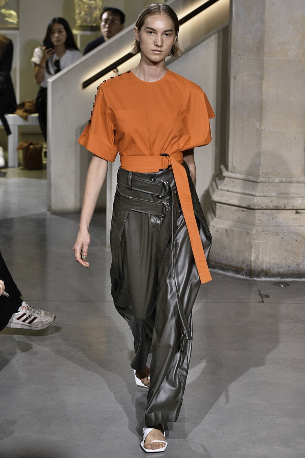 Fashion Week London Spring/Summer 2019 look 22 from the Eudon Choi collection womenswear