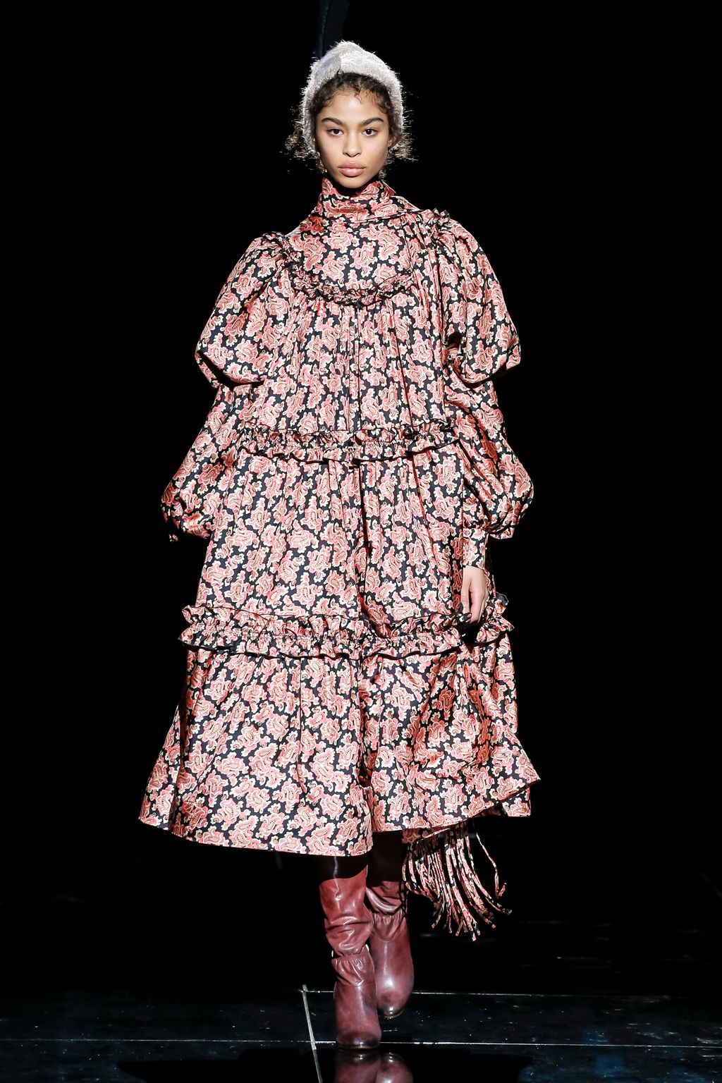 Fashion Week New York Fall/Winter 2019 look 12 from the Marc Jacobs collection womenswear