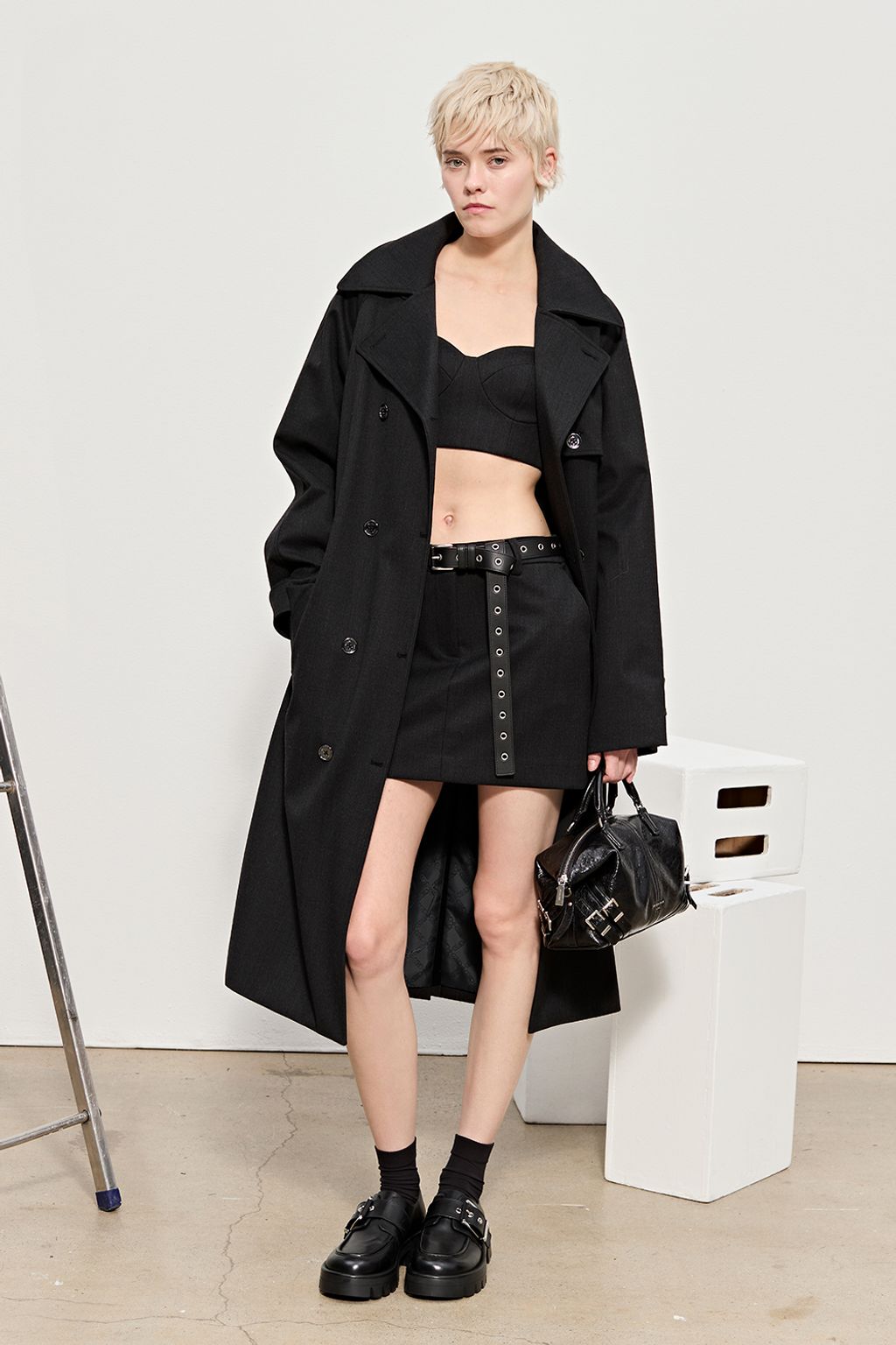 Fashion Week New York Fall/Winter 2024 look 23 from the MICHAEL Michael Kors collection womenswear