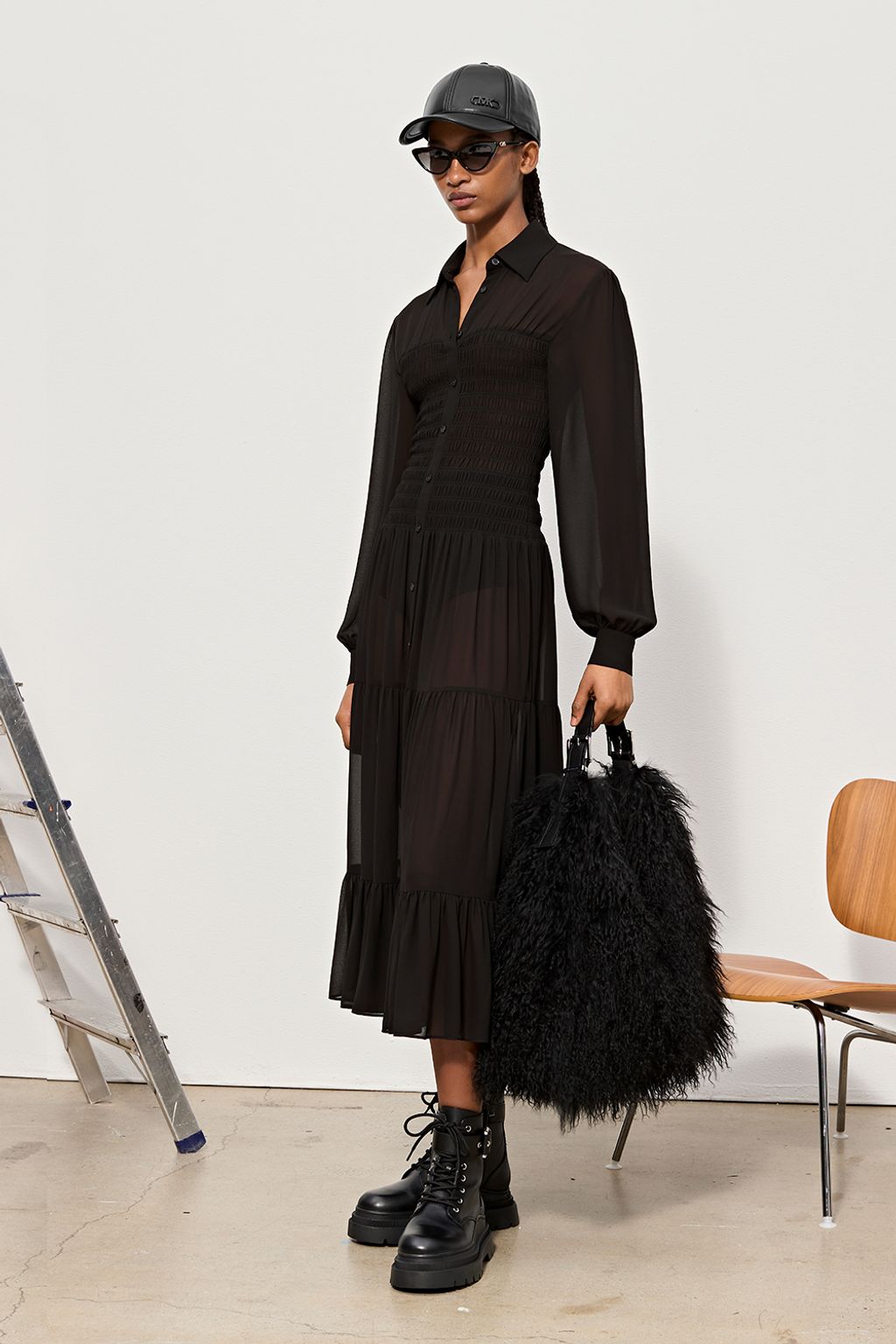 Fashion Week New York Fall/Winter 2024 look 24 from the MICHAEL Michael Kors collection womenswear
