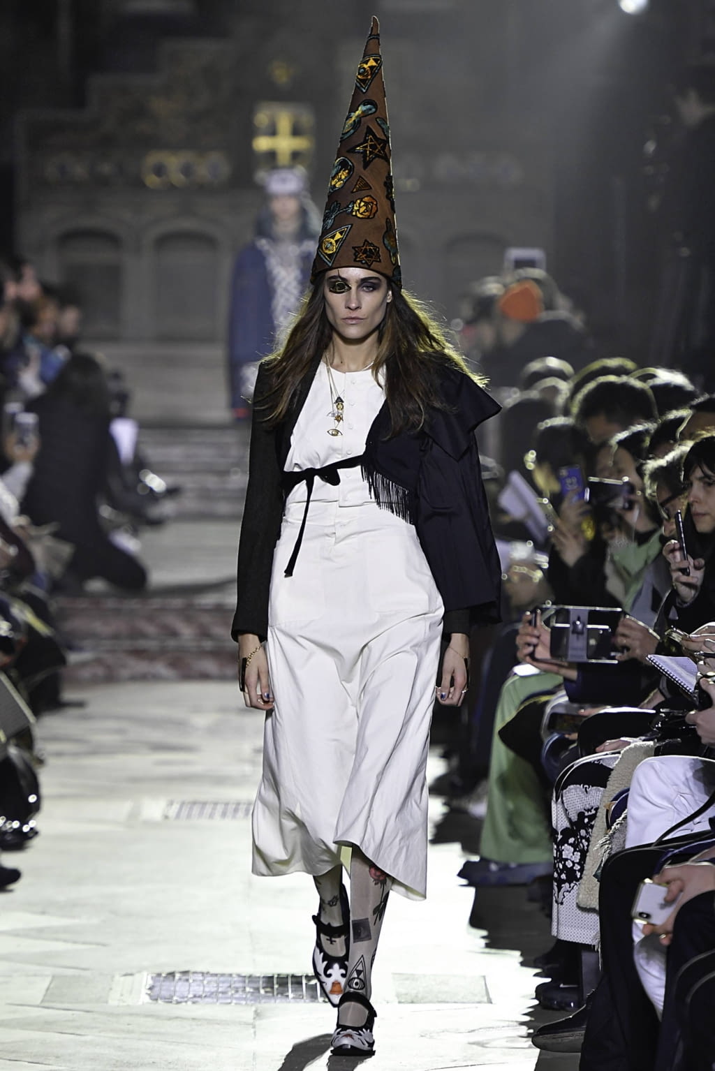 Fashion Week Paris Fall/Winter 2019 look 1 de la collection Facetasm menswear