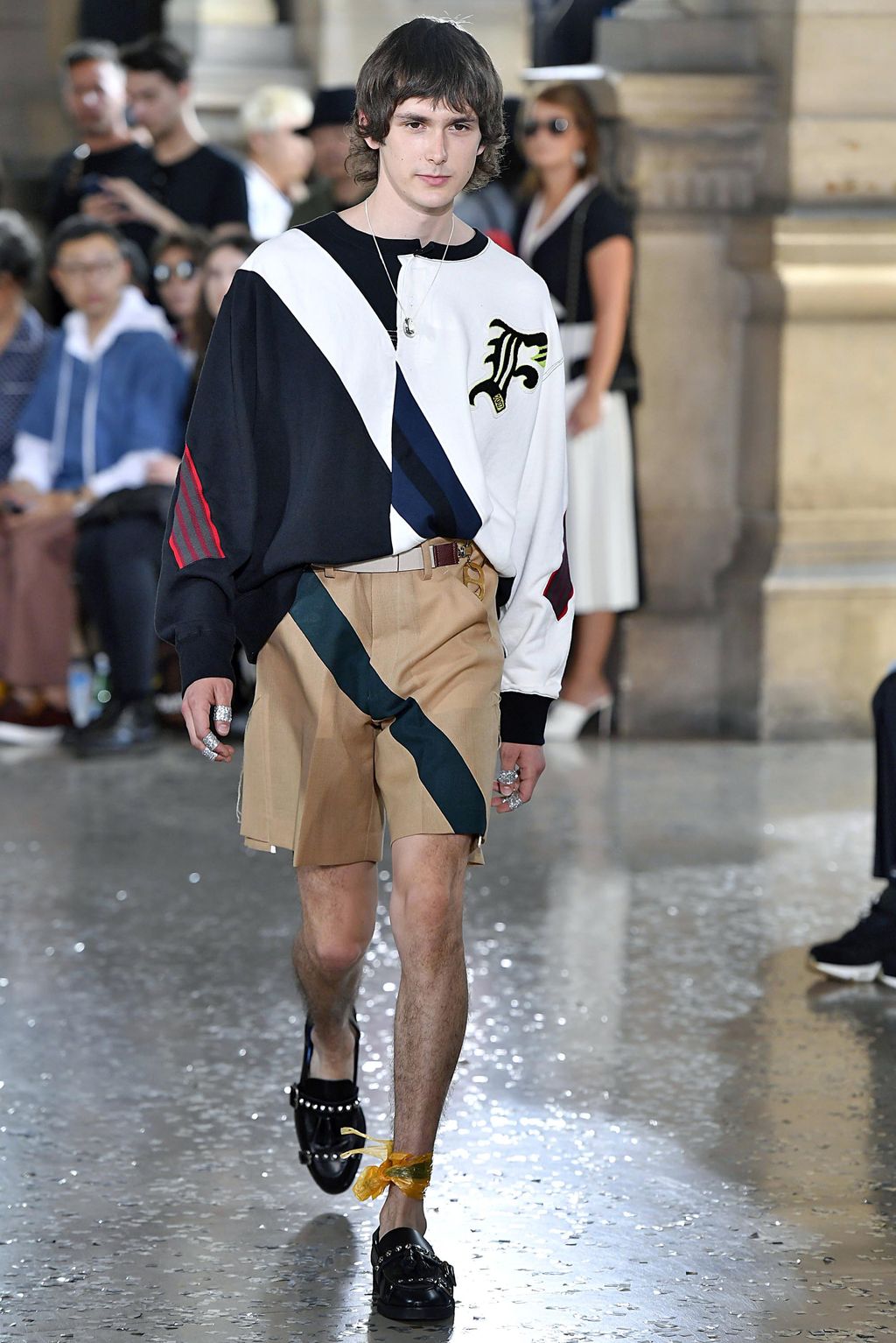 Fashion Week Paris Spring/Summer 2019 look 7 from the Facetasm collection 男装