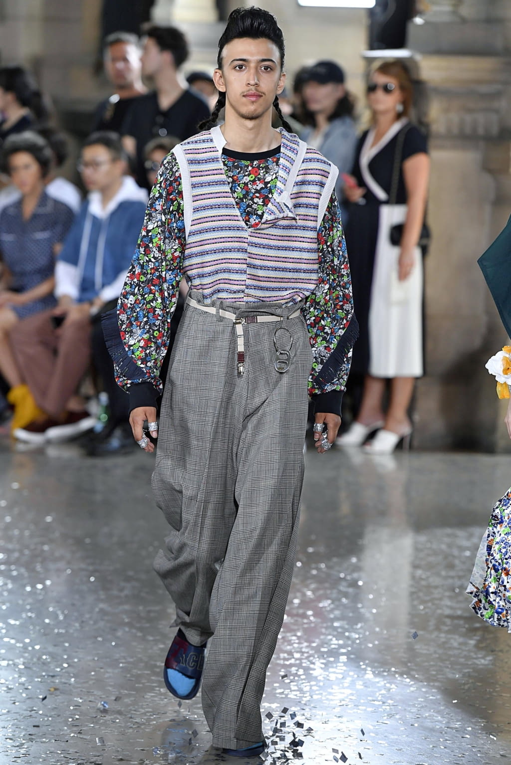 Fashion Week Paris Spring/Summer 2019 look 35 from the Facetasm collection 男装