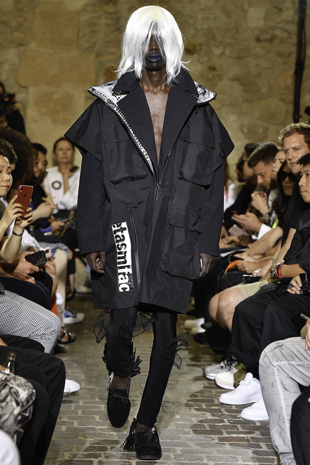 Fashion Week Paris Spring/Summer 2020 look 16 from the Facetasm collection menswear
