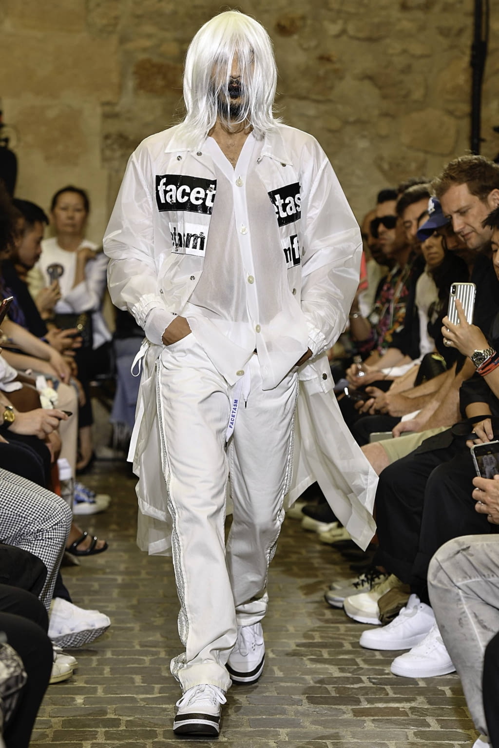 Fashion Week Paris Spring/Summer 2020 look 29 from the Facetasm collection 男装