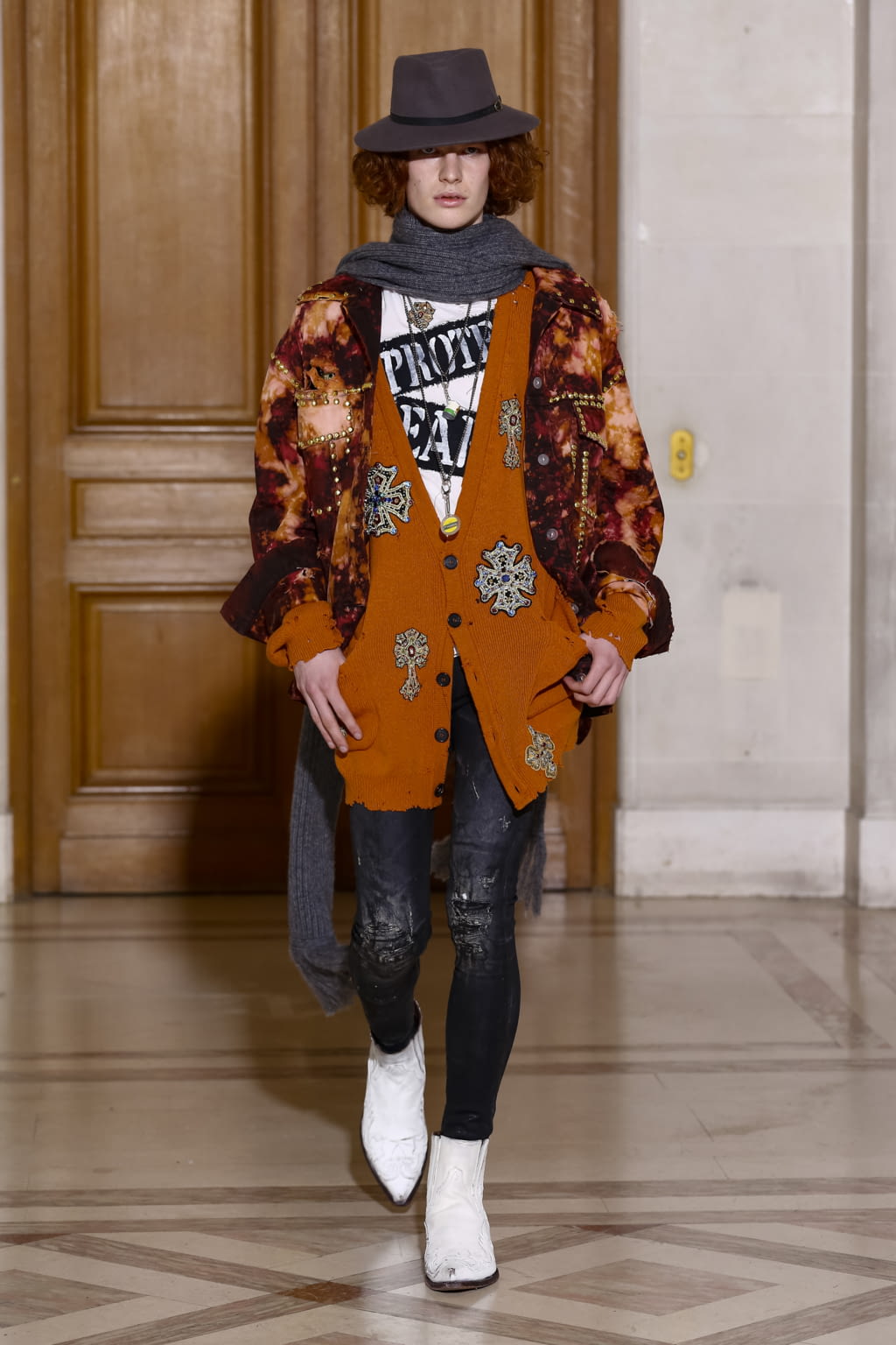 Fashion Week Paris Fall/Winter 2017 look 14 from the Faith Connexion collection womenswear