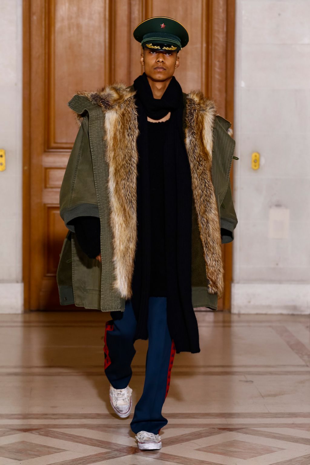 Fashion Week Paris Fall/Winter 2017 look 32 from the Faith Connexion collection 女装